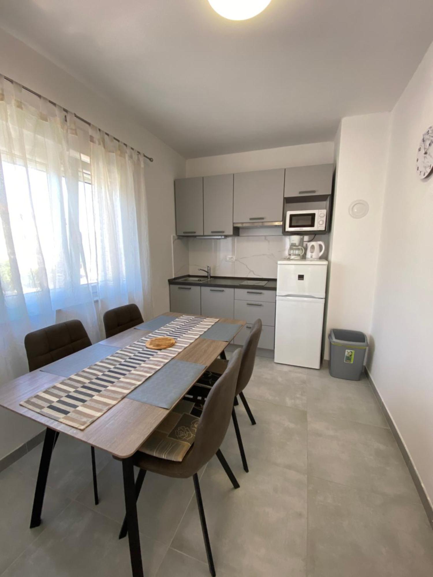 Apartmani Radosav Šilo Eksteriør bilde